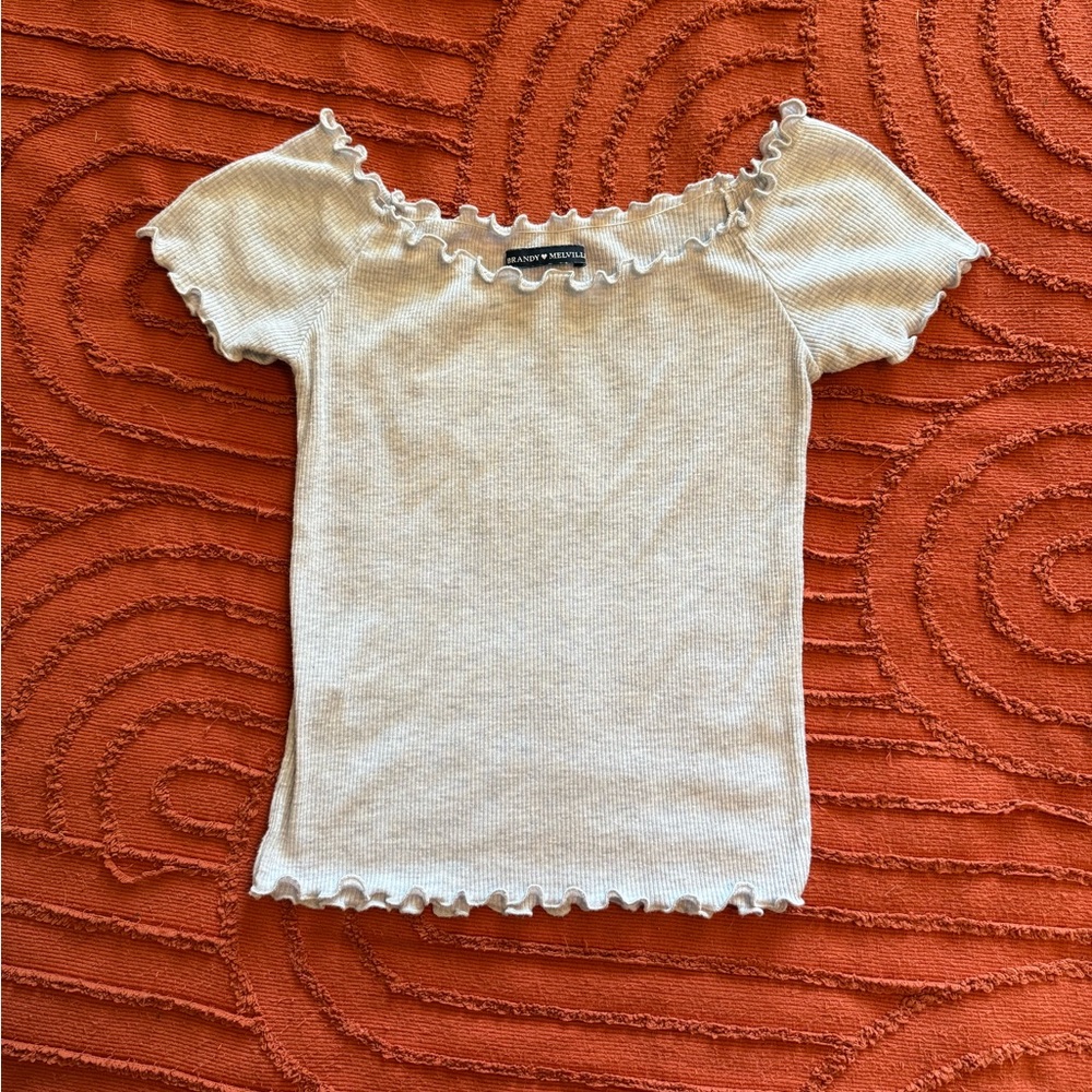 Brandy Melville baby tee